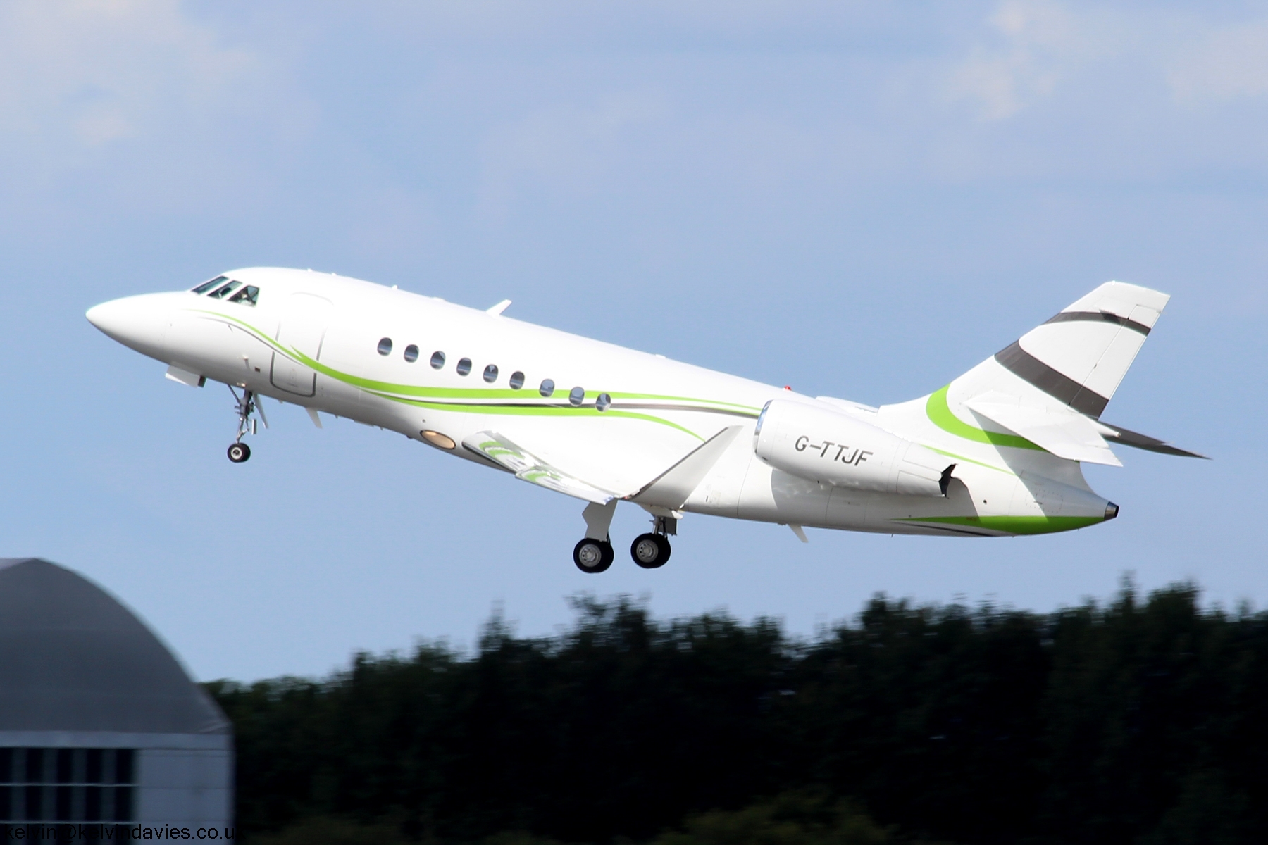 Falcon 2000 G-TTJF