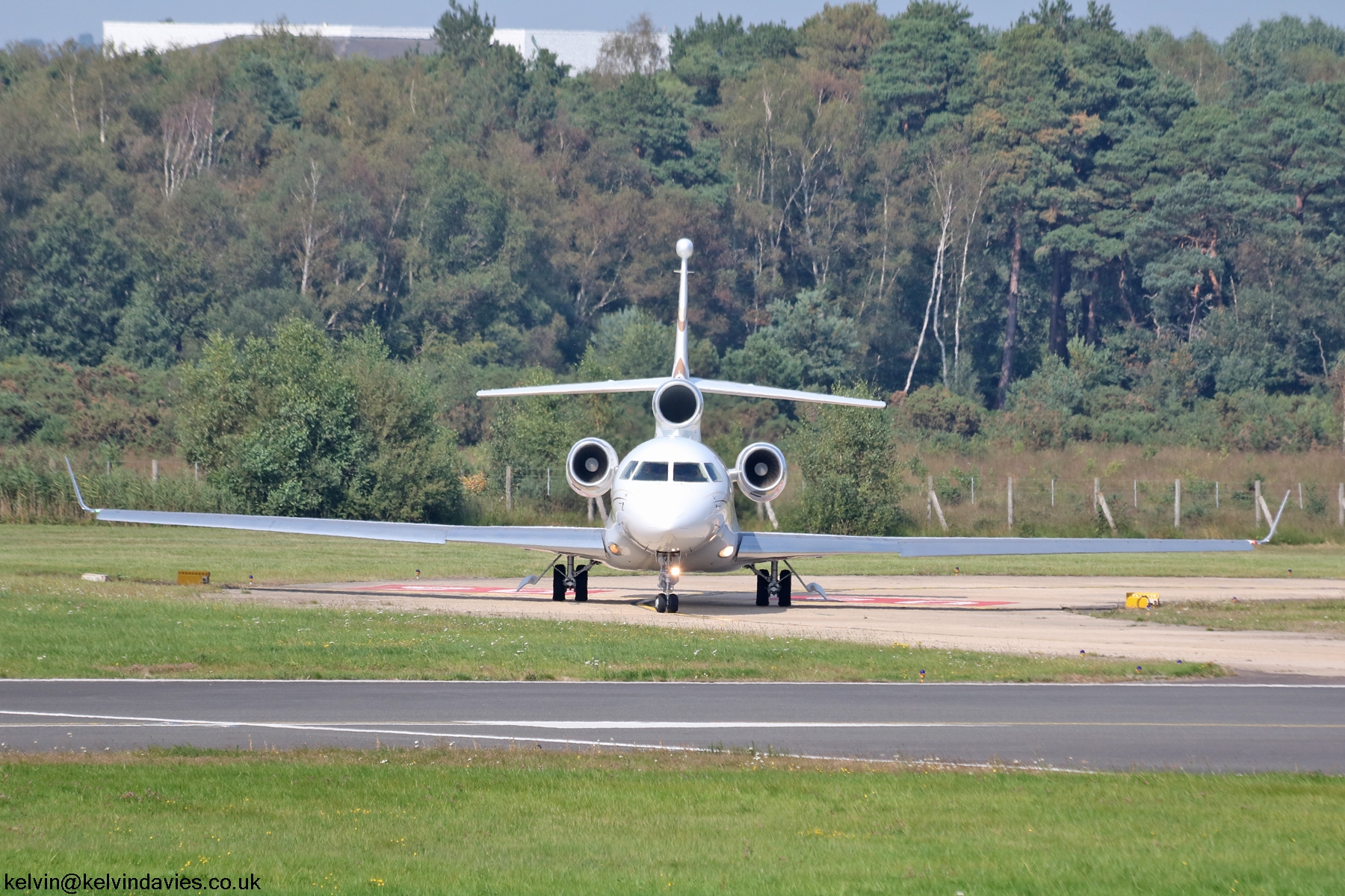 Gama Aviation Falcon 7X M-WING
