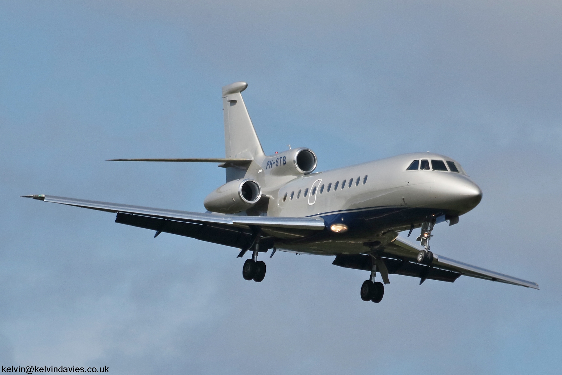 Exxaero Falcon 900 PH-STB