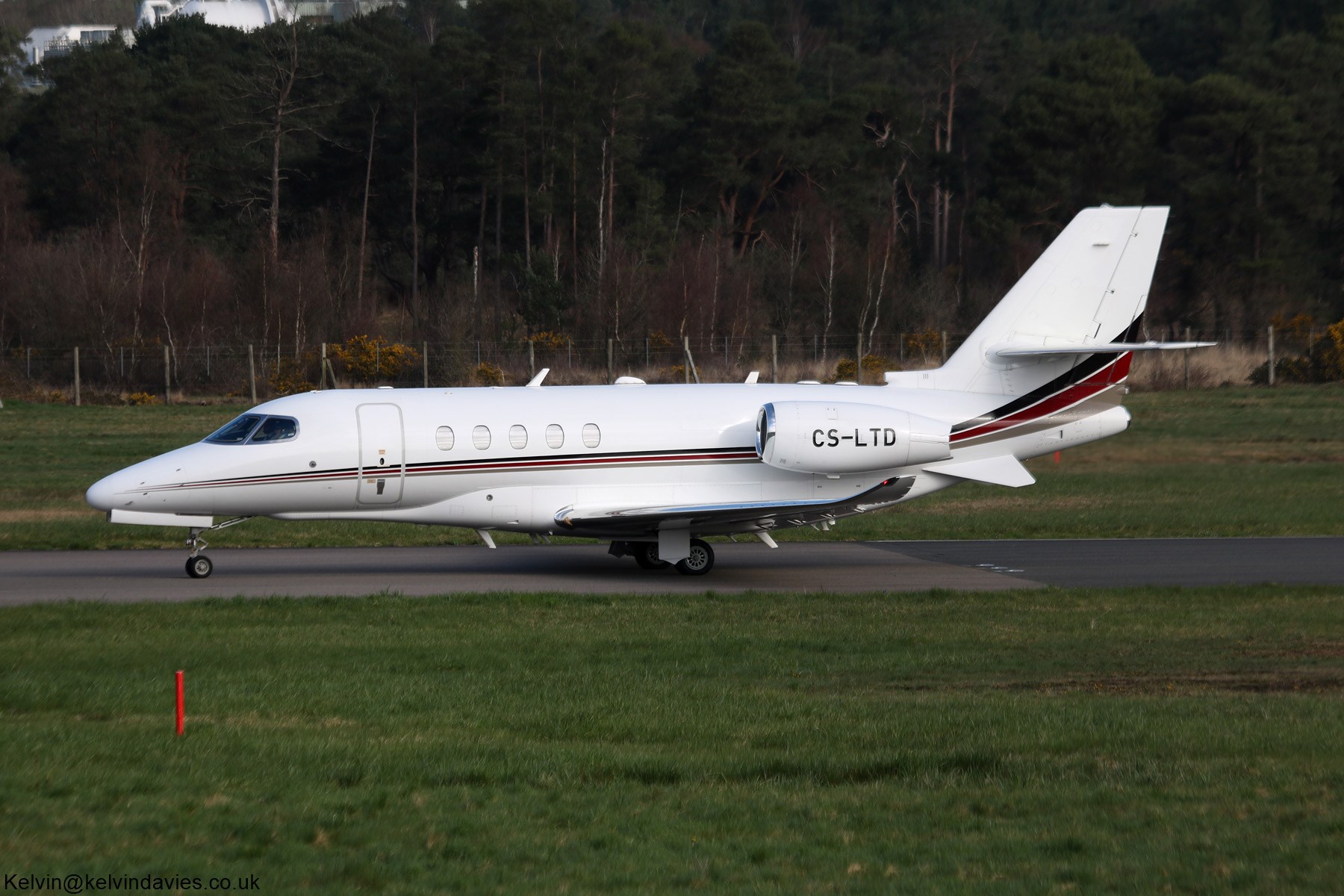 NetJets Europe Citation Latitude CS-LTD