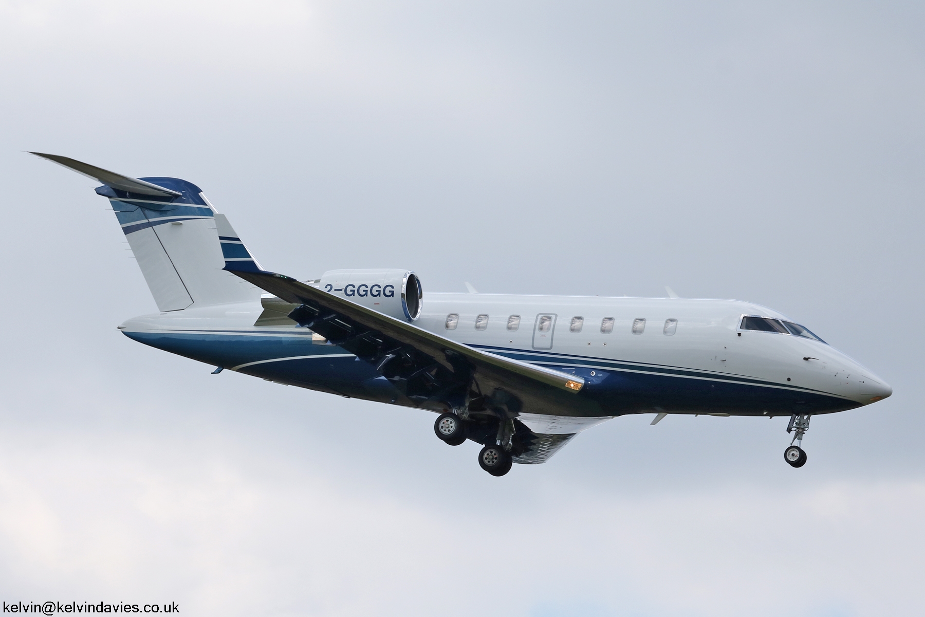 Volare Aviation Challenger 605 2-GGGG