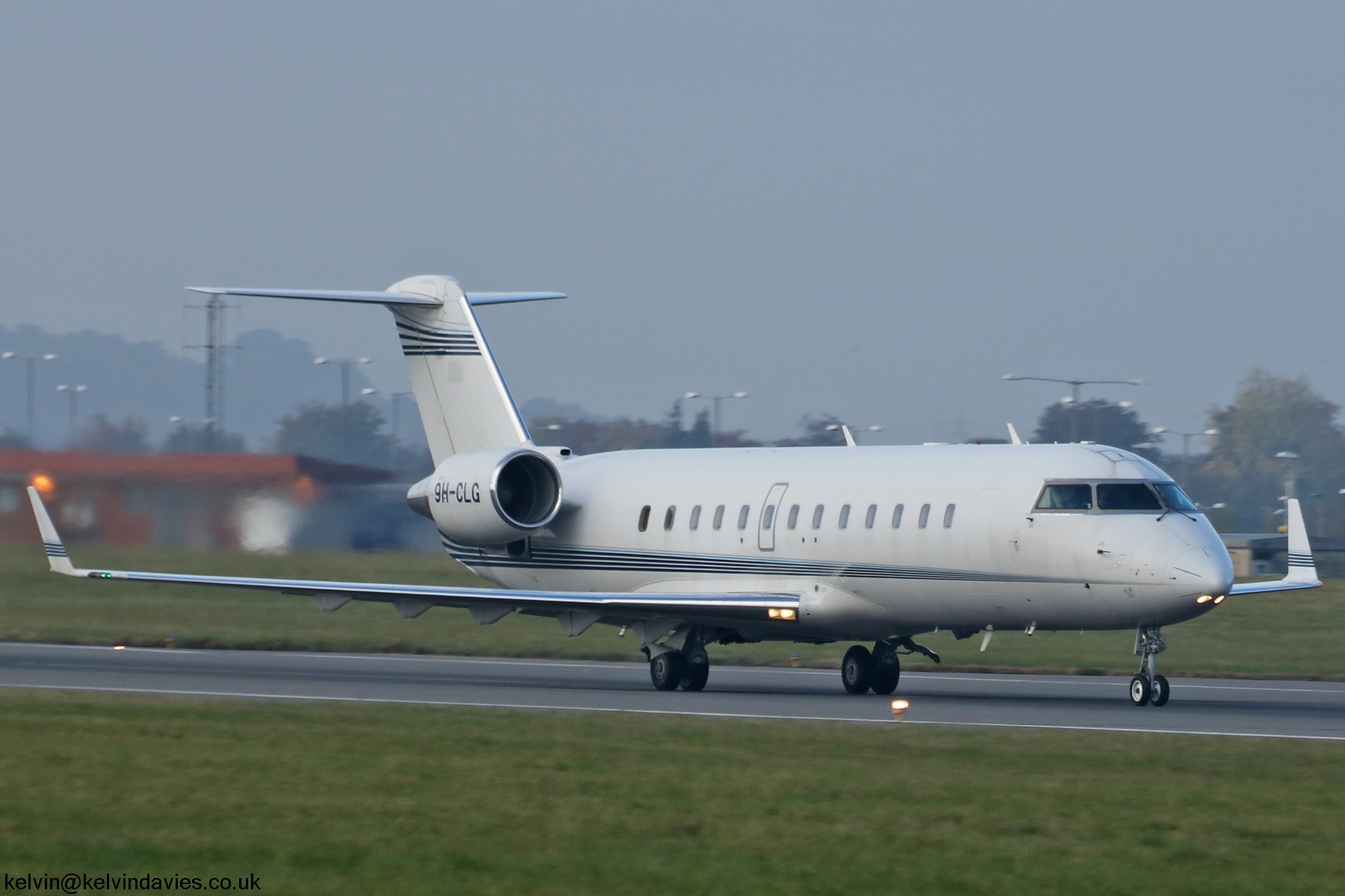 Air X Charter Challenger 850 9H-CLG
