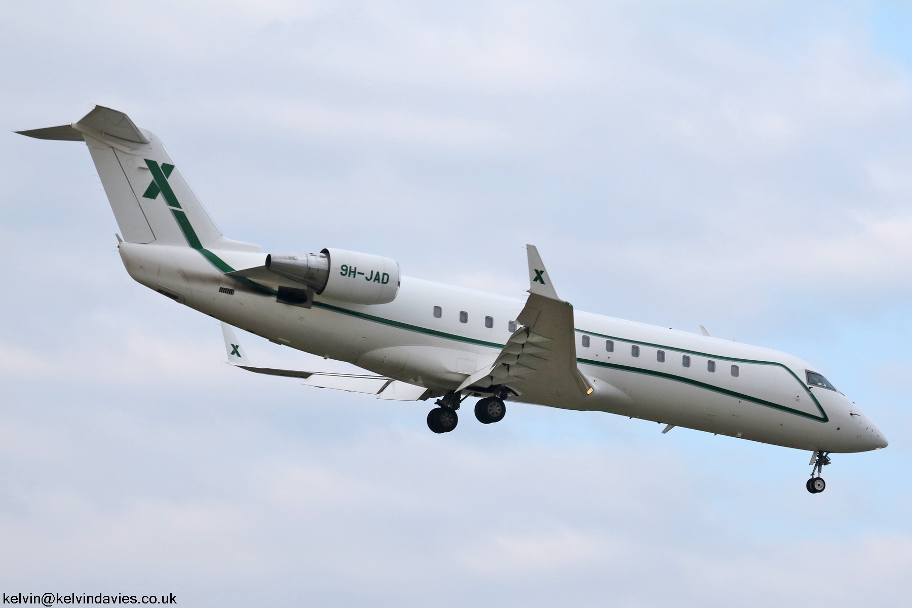 Air X Charter Challenger 850 9H-JAD