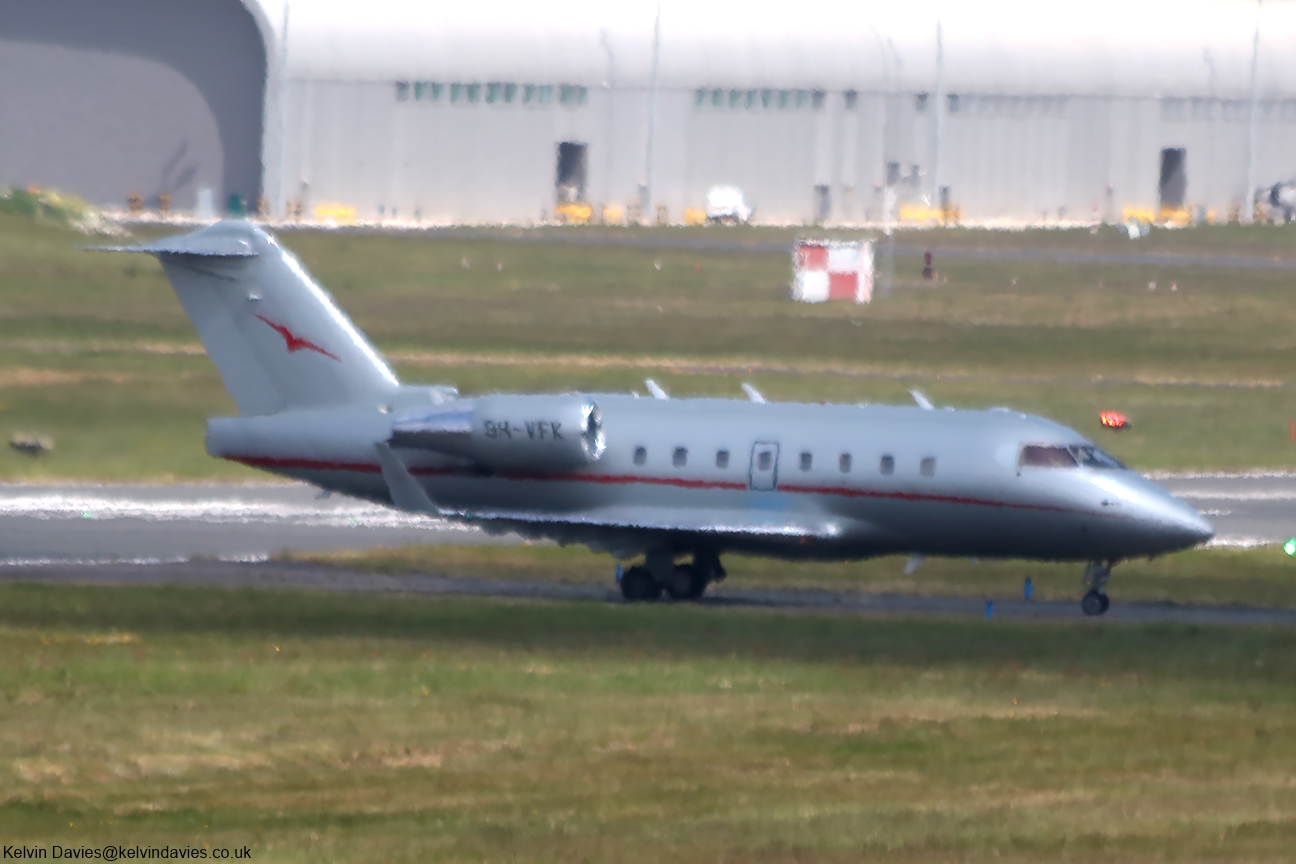 VistaJet Challenger 604 9H-VFK