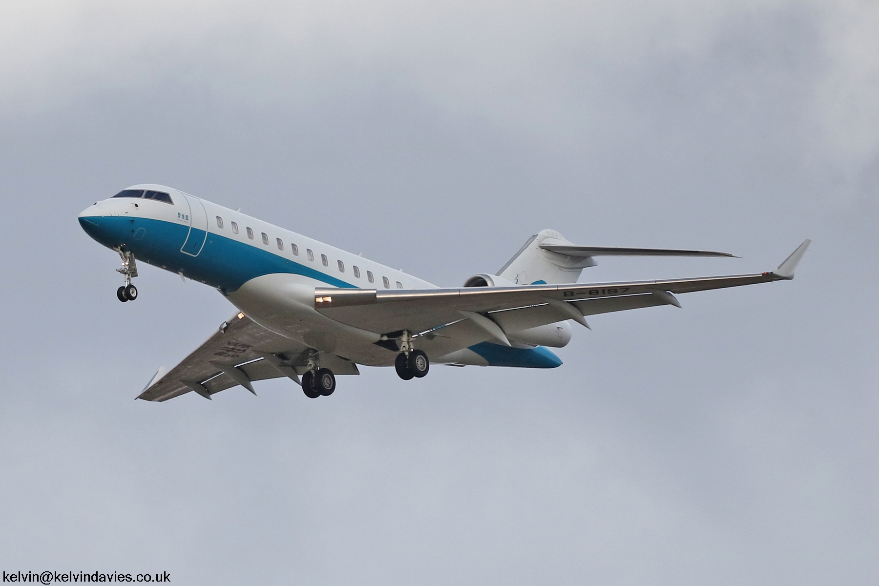 Business Aviation Asia Global 6000 B-8197