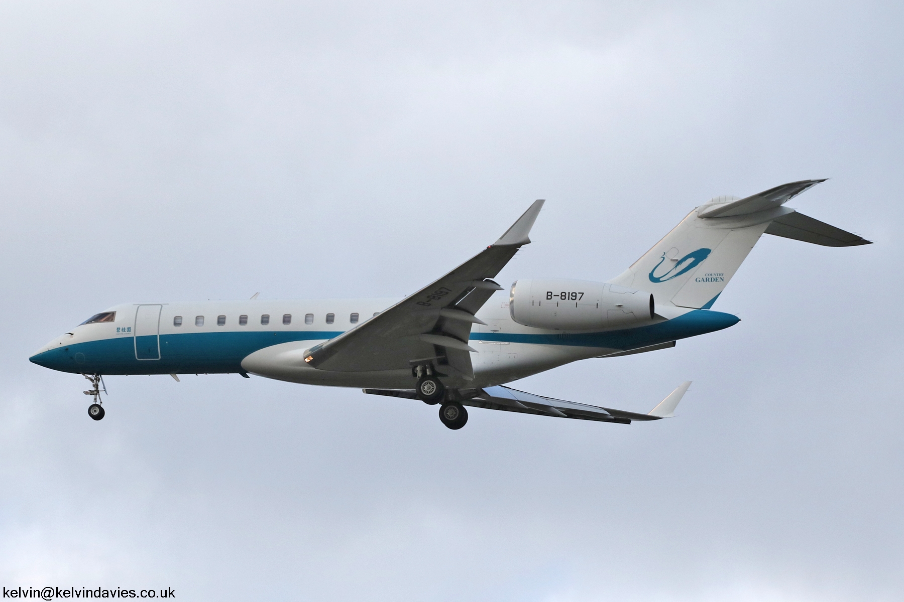 Business Aviation Asia Global 6000 B-8197