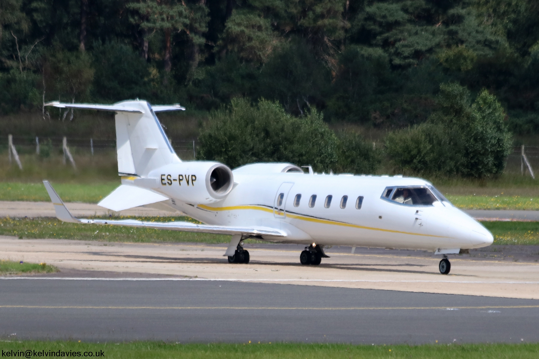 Panaviatic Learjet 60 ES-PVP