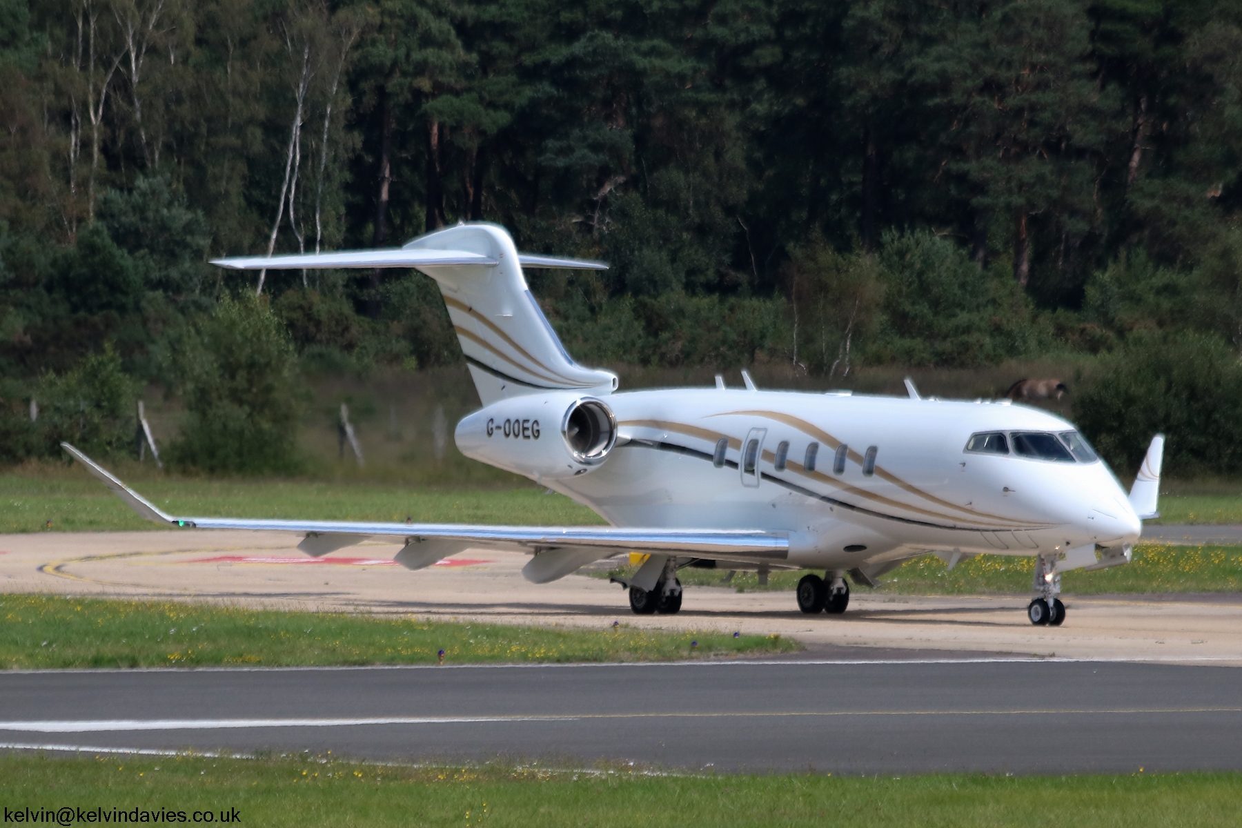 Catreus Challenger 350 G-OOEG