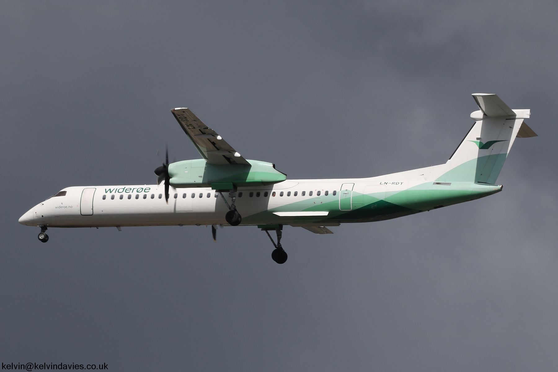 Wideroes Flyveselskap Dash 8 LN-RDY