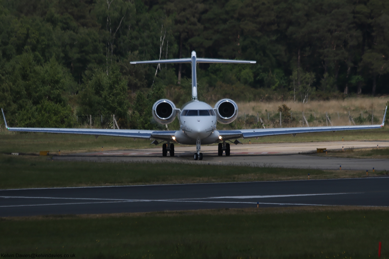 Concierge U Ltd Global 5500 M-CELT