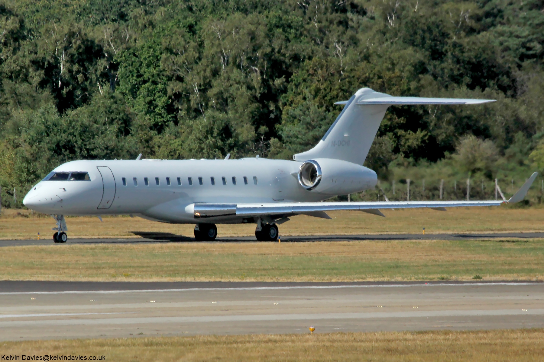 Colour Air Ltd Global Express M-OCHI