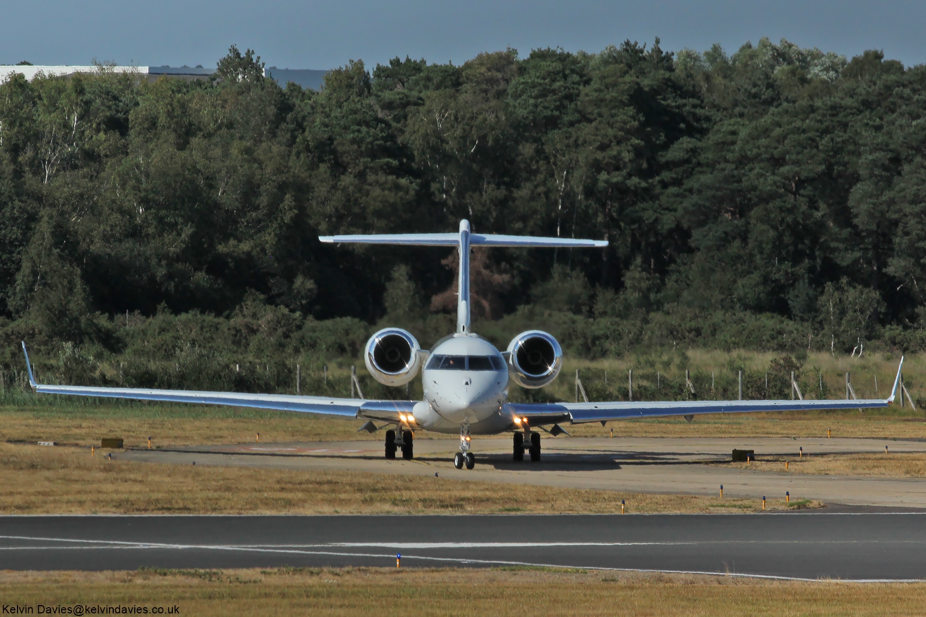 Colour Air Ltd Global Express M-OCHI