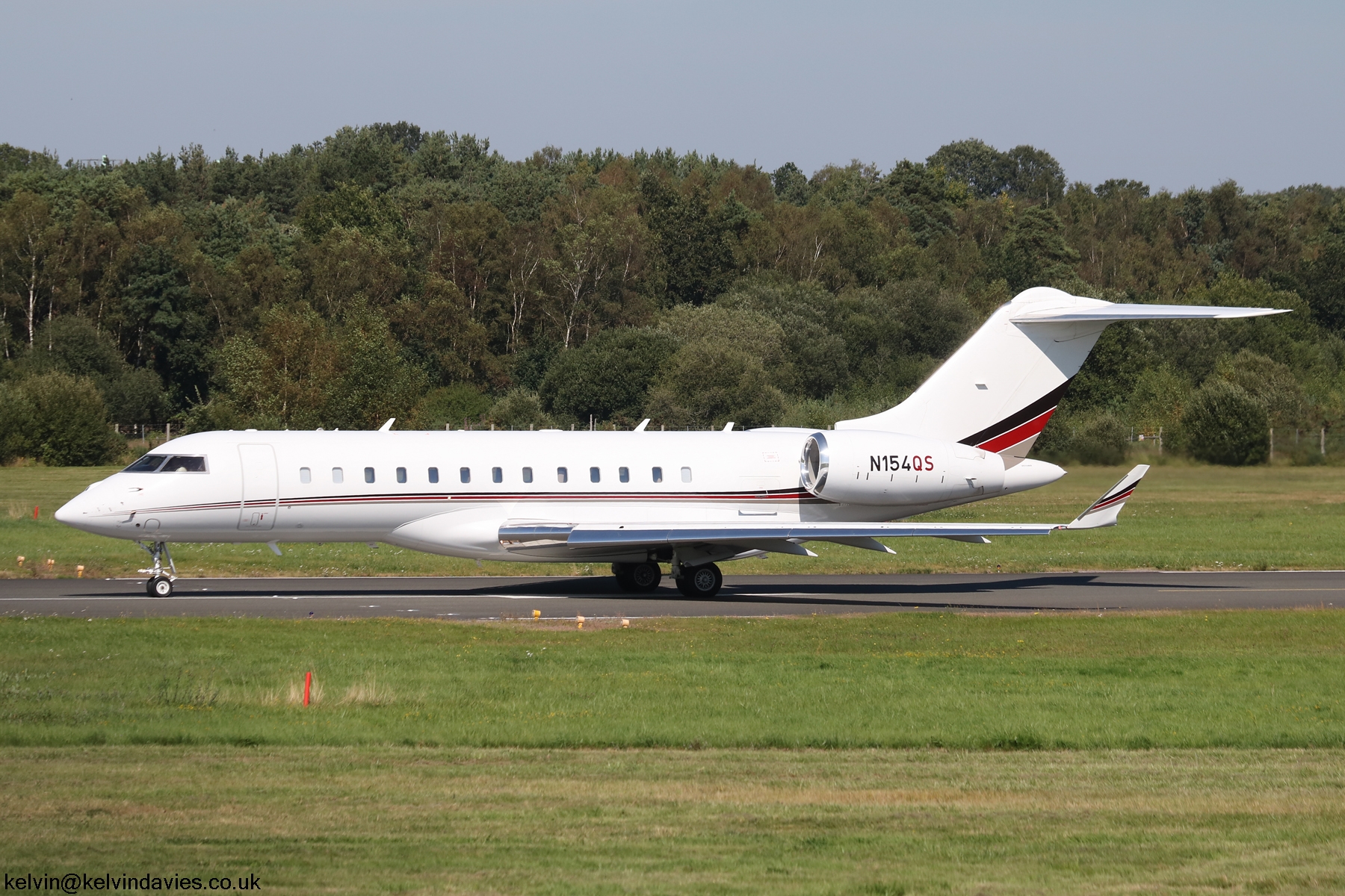 NetJets Global 6000 N154QS