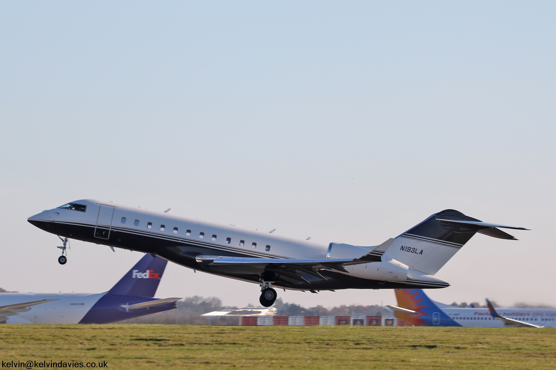 Executive Jet Management Global 6000 N193LA