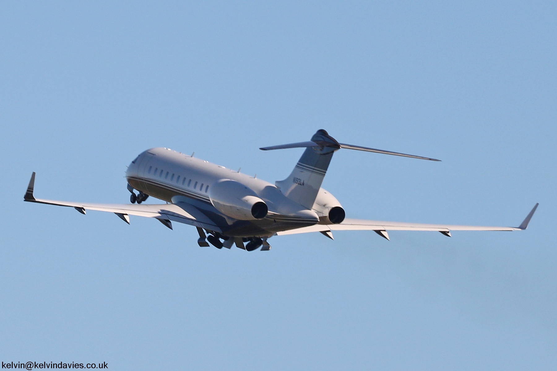 Executive Jet Management Global 6000 N193LA