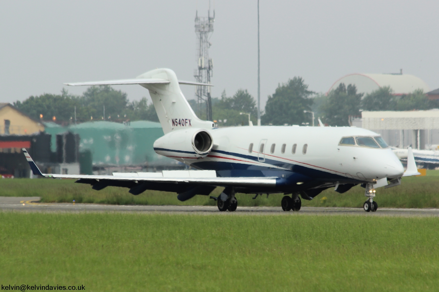 Flexjet Challenger 300 N540FX