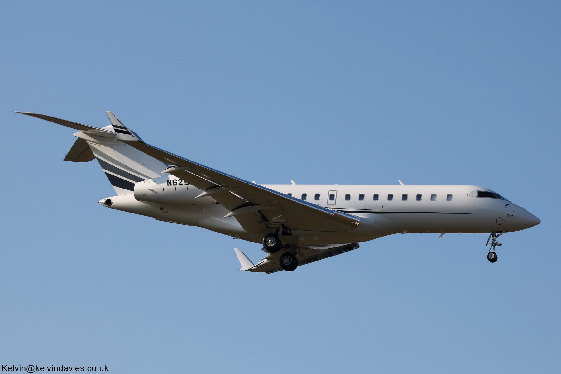 Stryker Corp Global 5000 N625SC