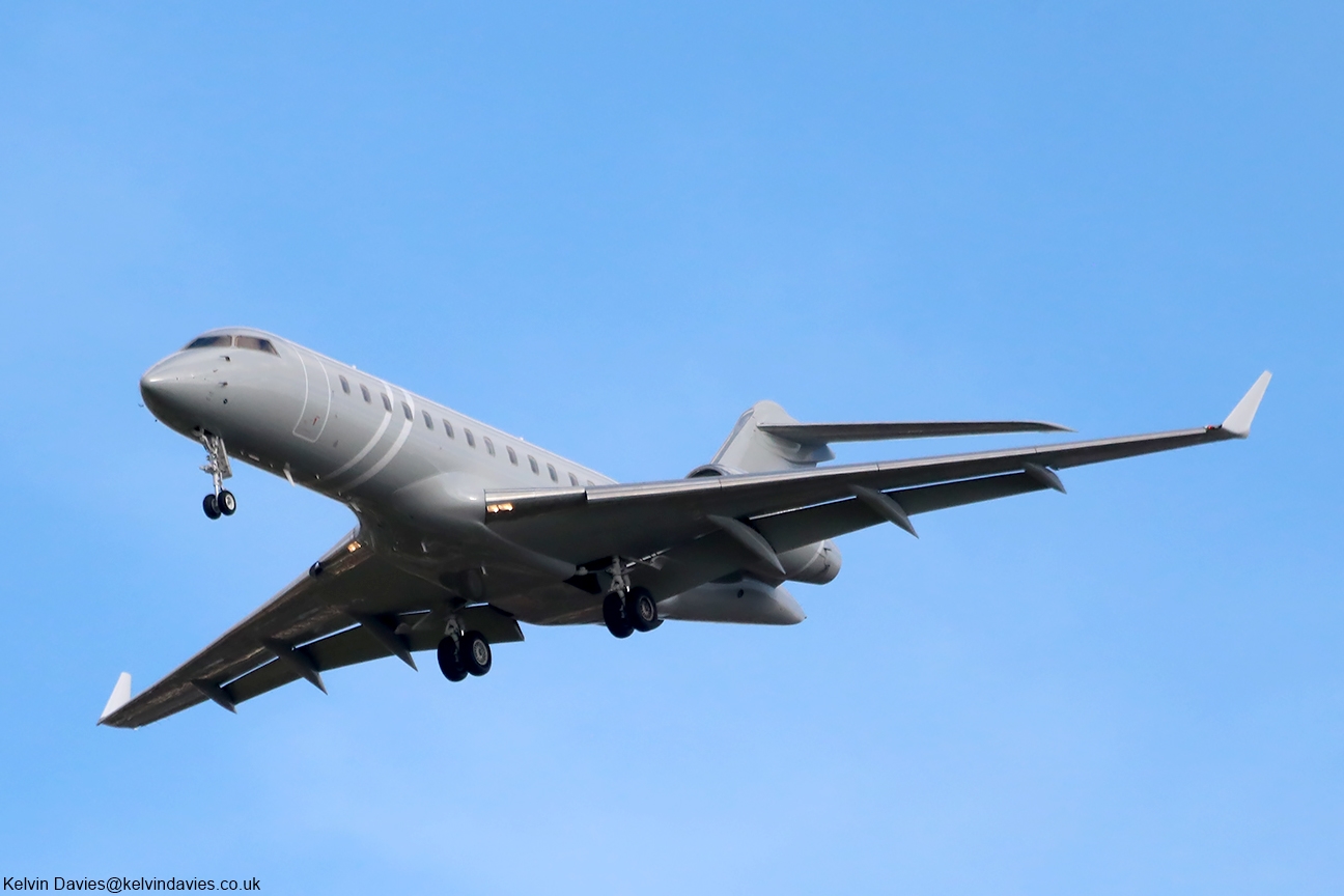 Cooper Burger LLC Bombardier Global Express N83WG