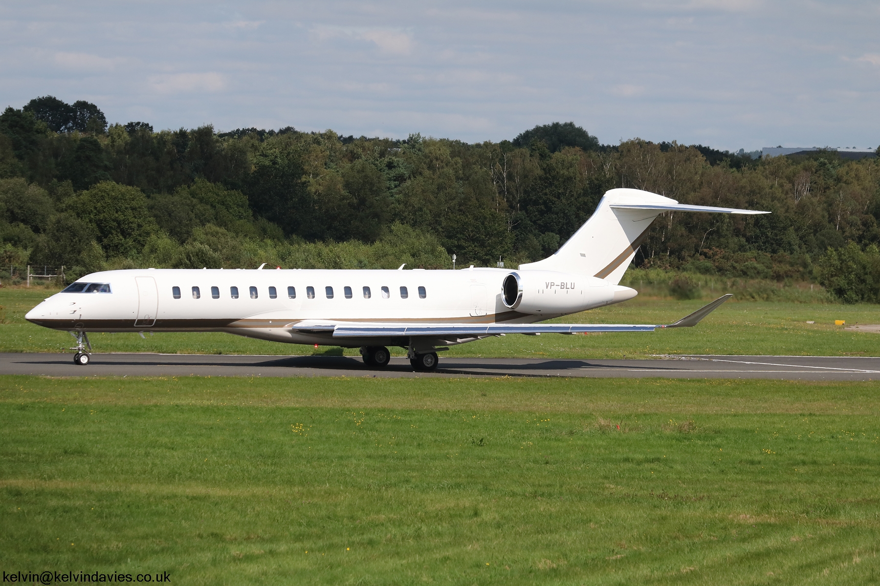 Bayham Ltd Global 7500 VP-BLU