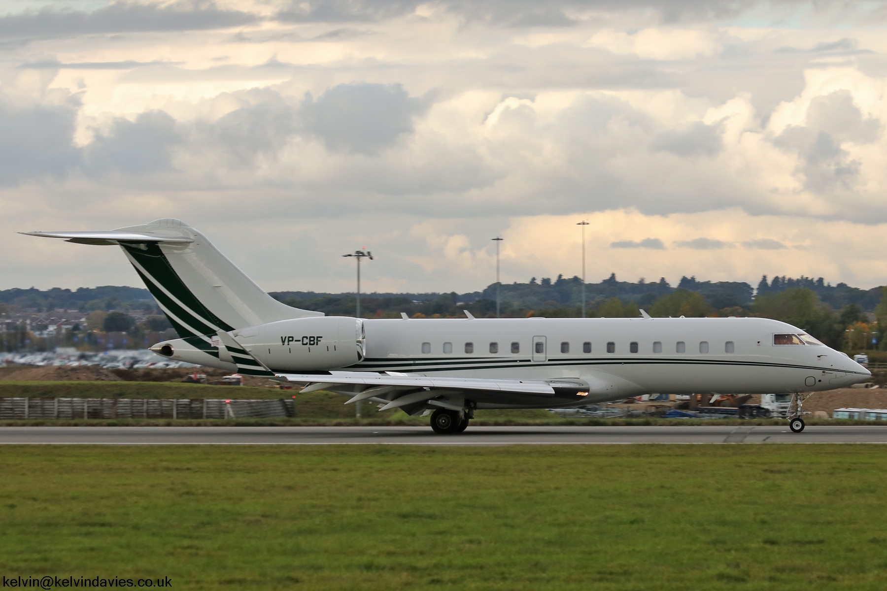 Avcon Jet AG Global 5000 VP-CBF