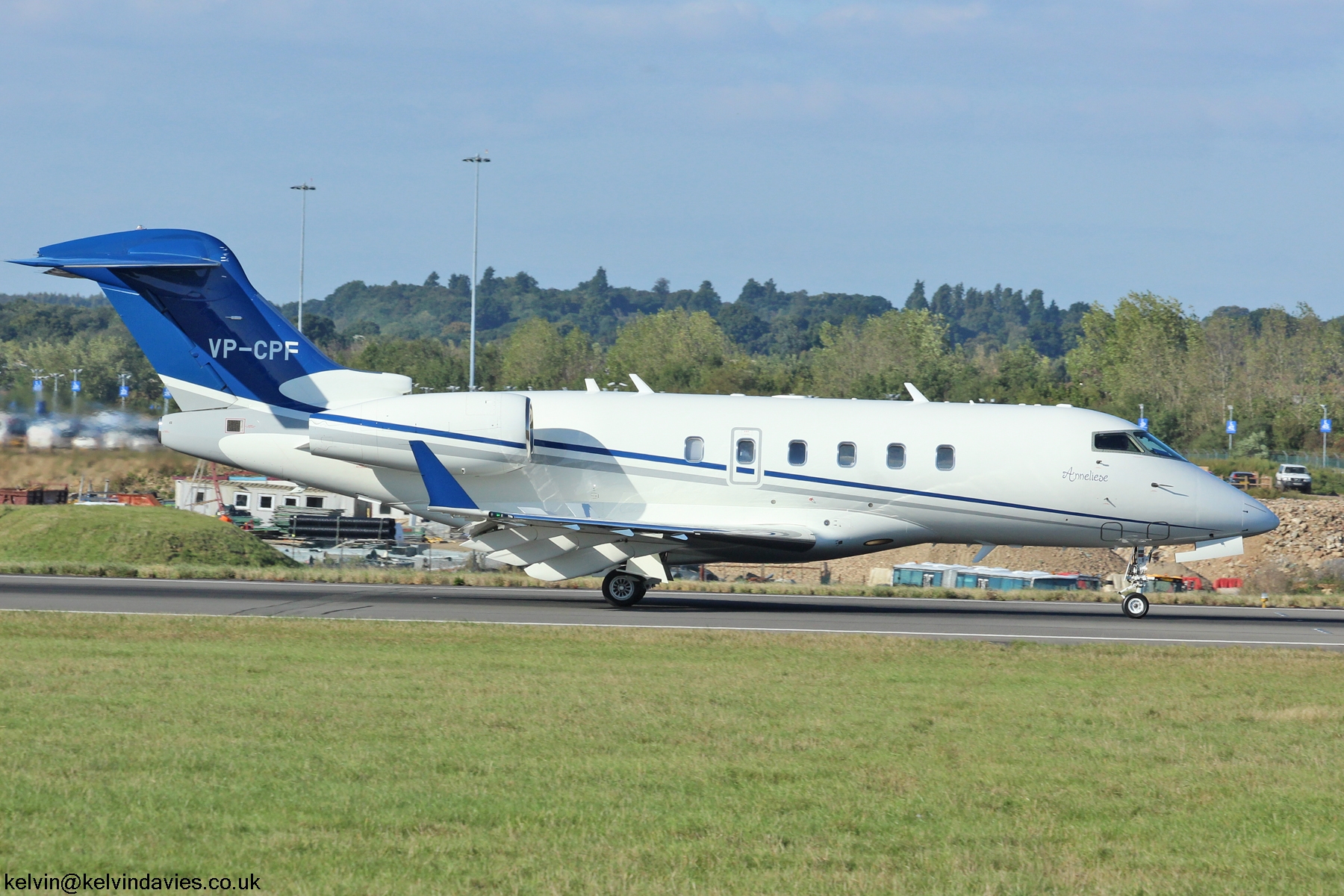 Challenger 350 VP-CPF