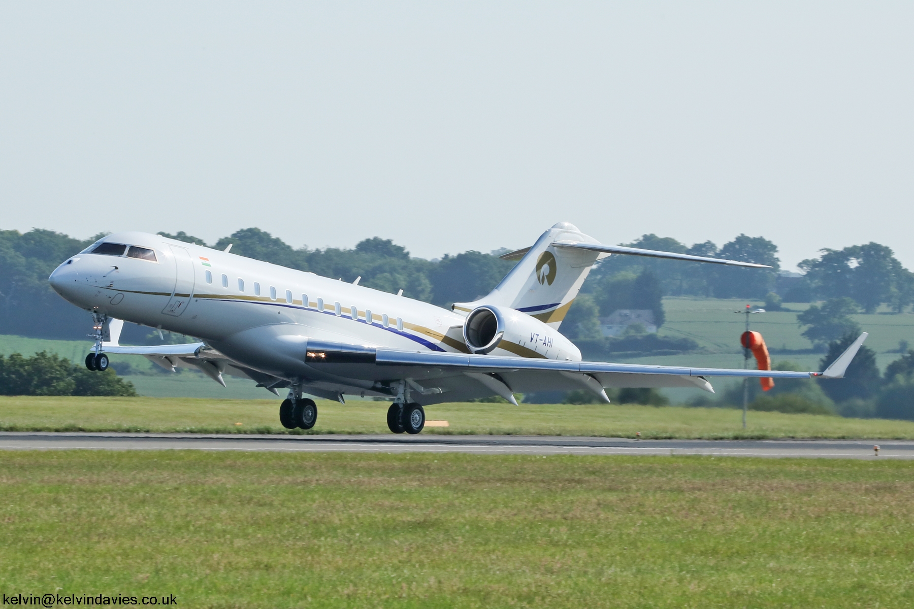 Reliance Trans & Travel Global 6000 VT-AHI