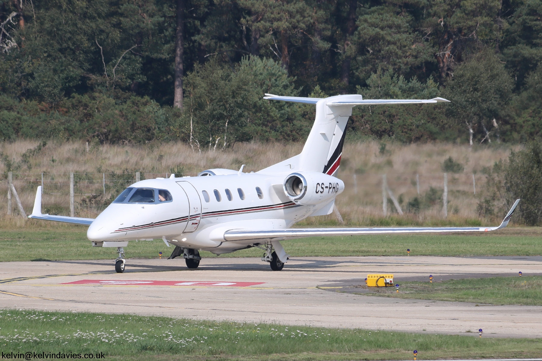 NetJets Europe  Phenom 300 CS-PHG