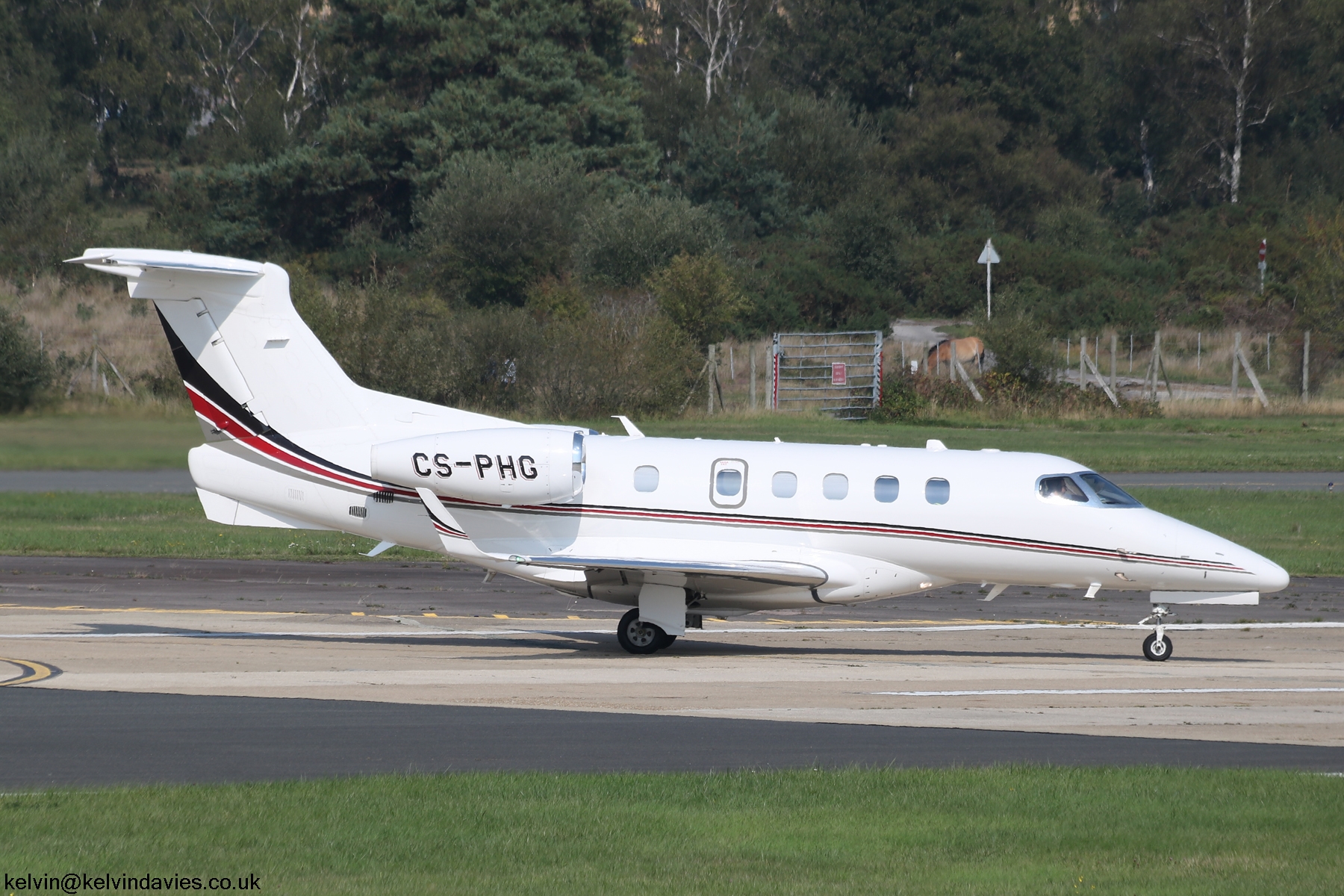 NetJets Europe  Phenom 300 CS-PHG