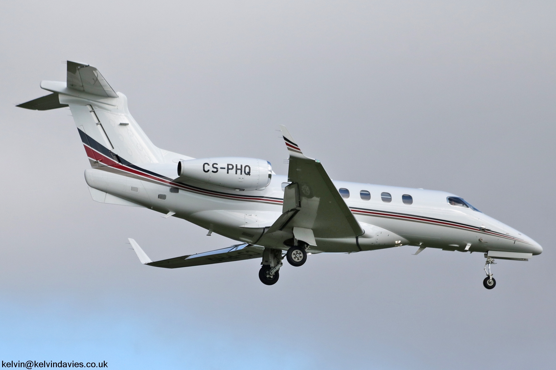 NetJets Phenom 300 CS-PHQ