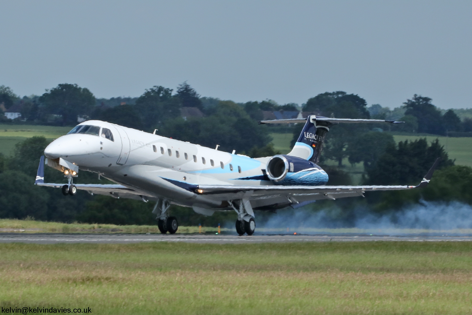 Air Hamburg Legacy 650 D-AFUN
