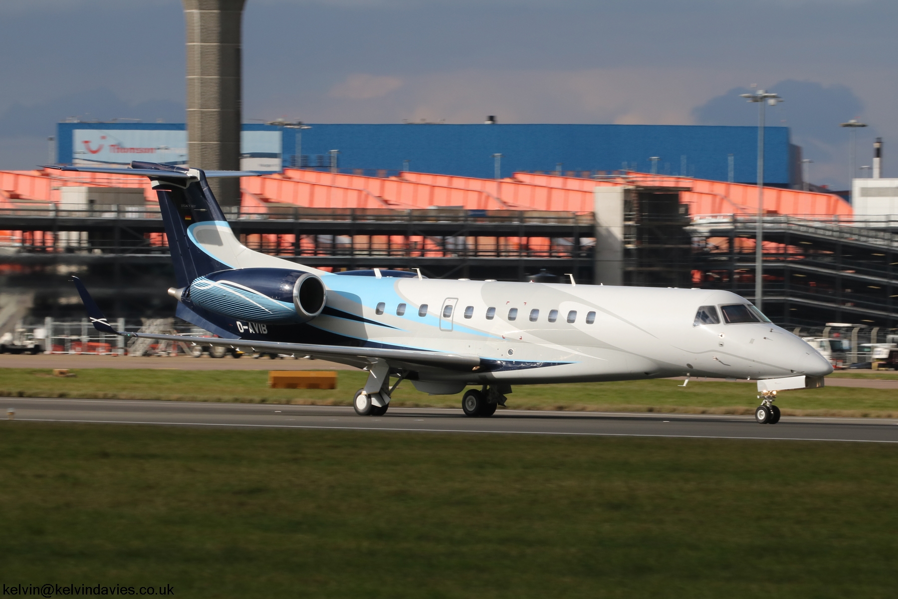 Air Hamburg Legacy 600 D-AVIB