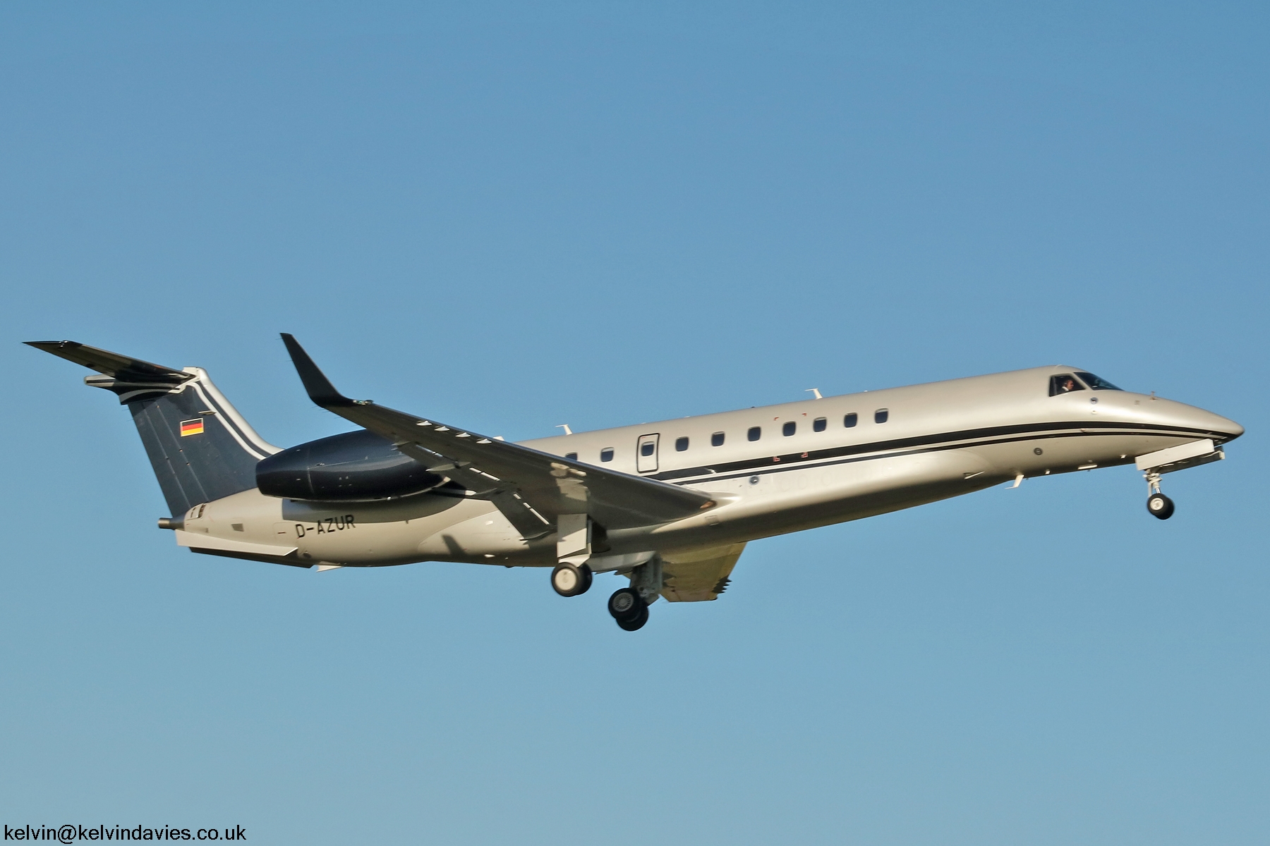Legacy 650 D-AZUR