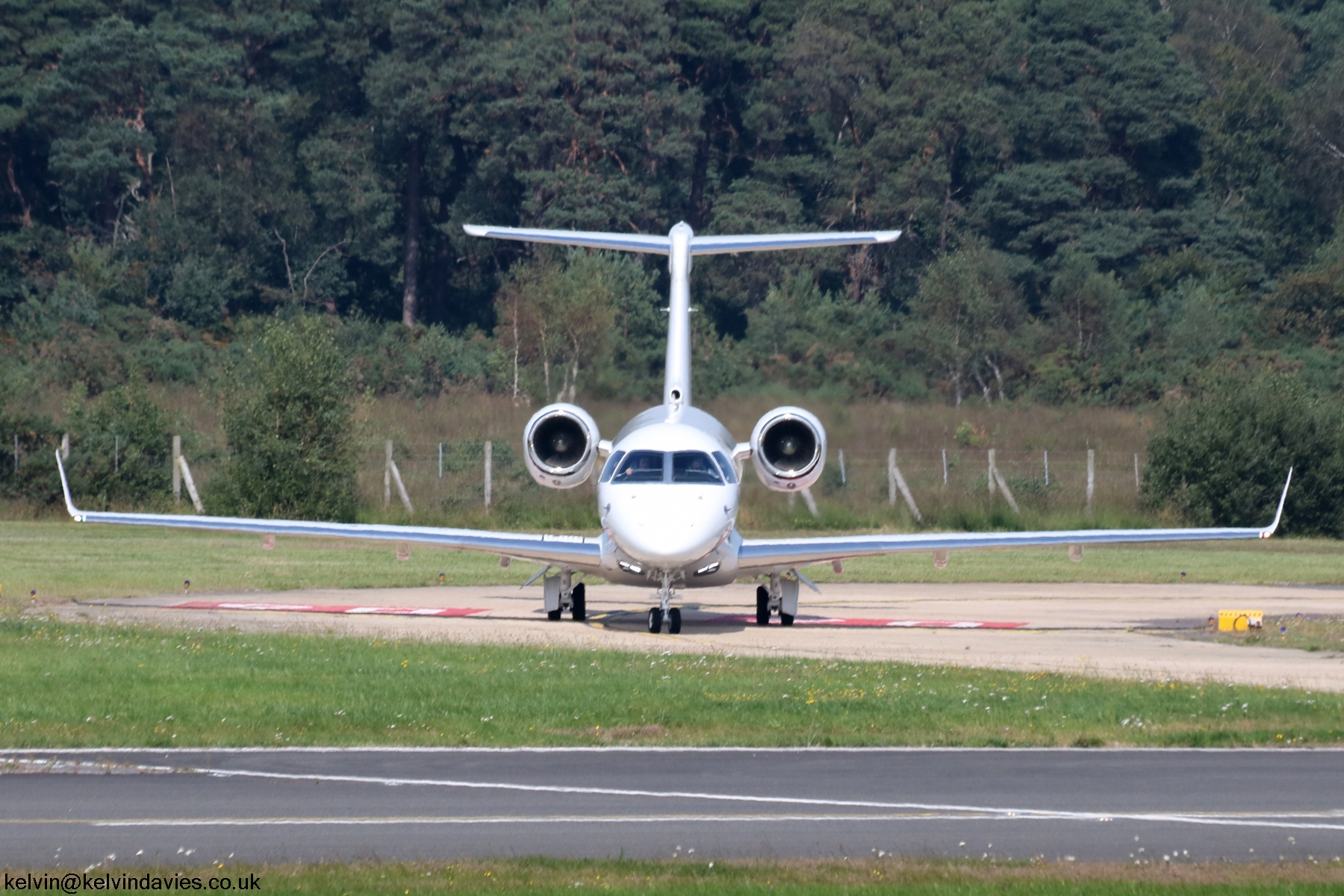 Air Hamburg Legacy 500 D-BEER