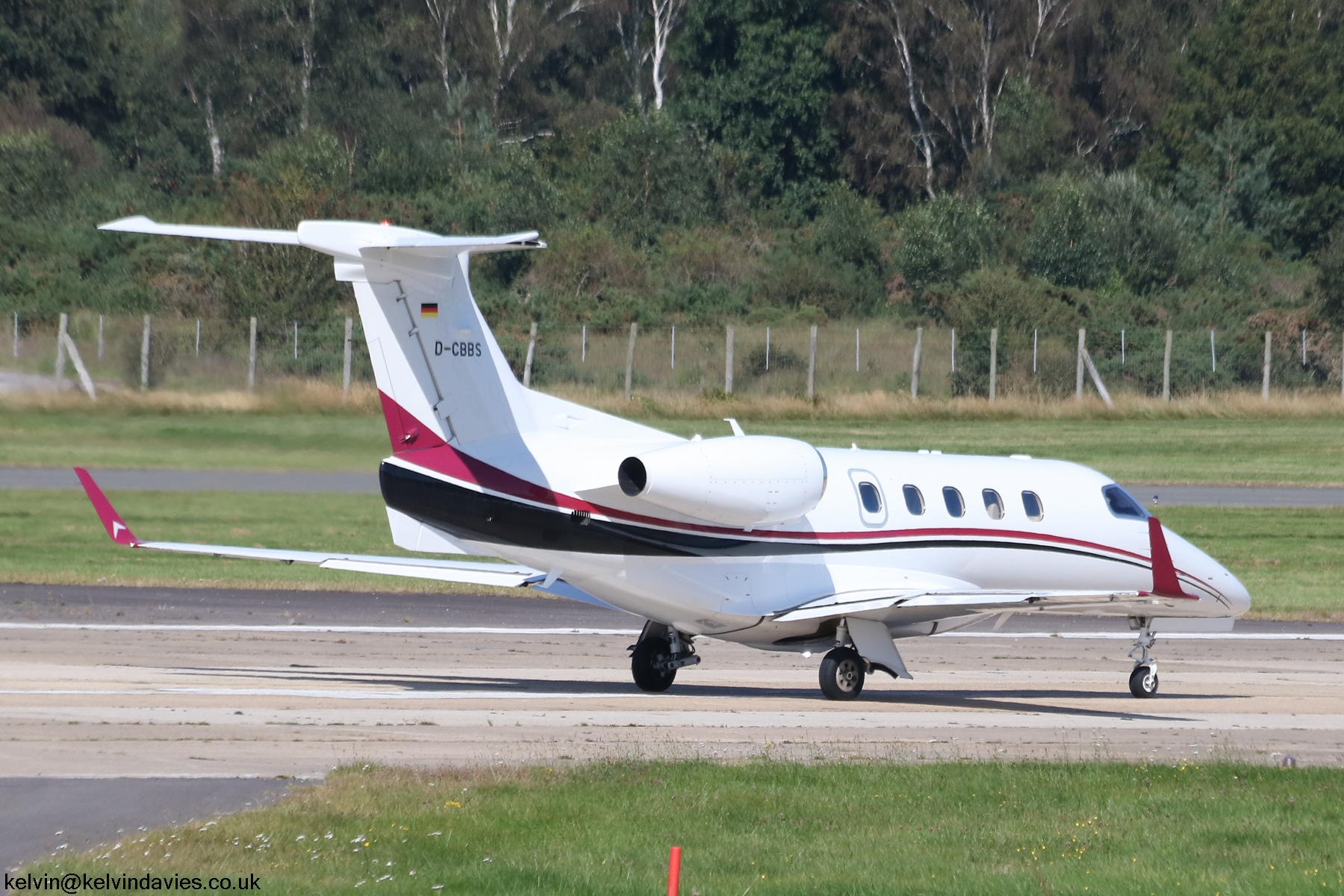 PAD Aviation Service Phenom 300 D-CBBS