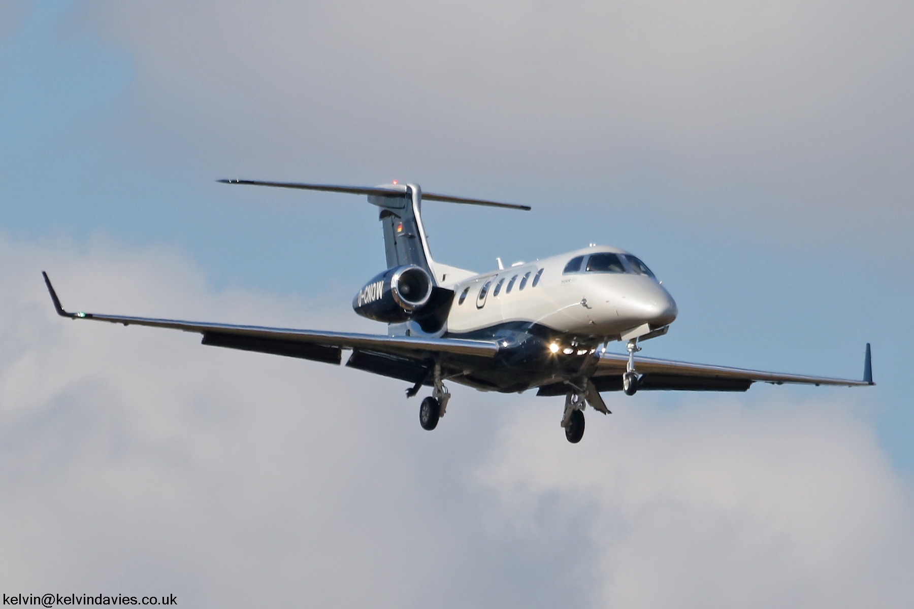 ProAir Aviation Gmbh Phenom 300 D-CNOW