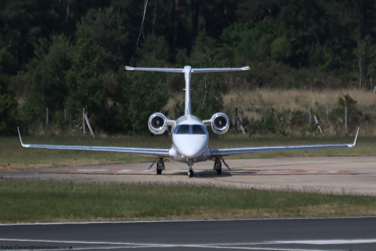 Catreus Phenom 300 G-NHHG