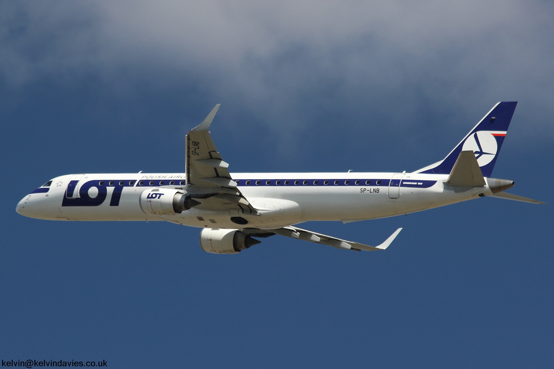 LOT Emb 195 SP-LNB