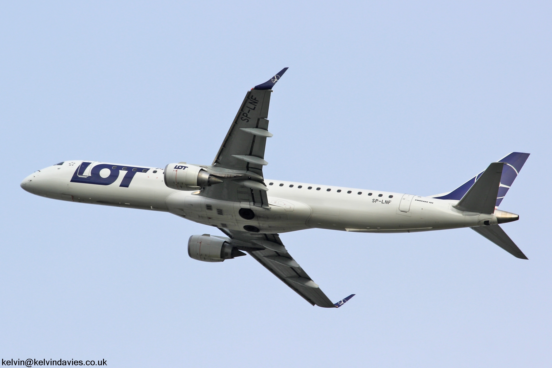 LOT Embraer 195 SP-LNF