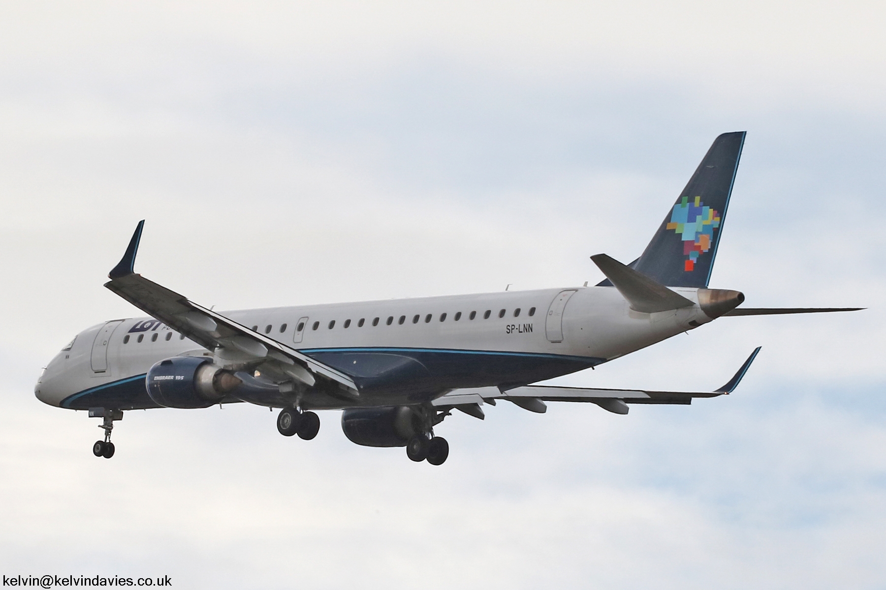 LOT Embraer-195 SP-LNN