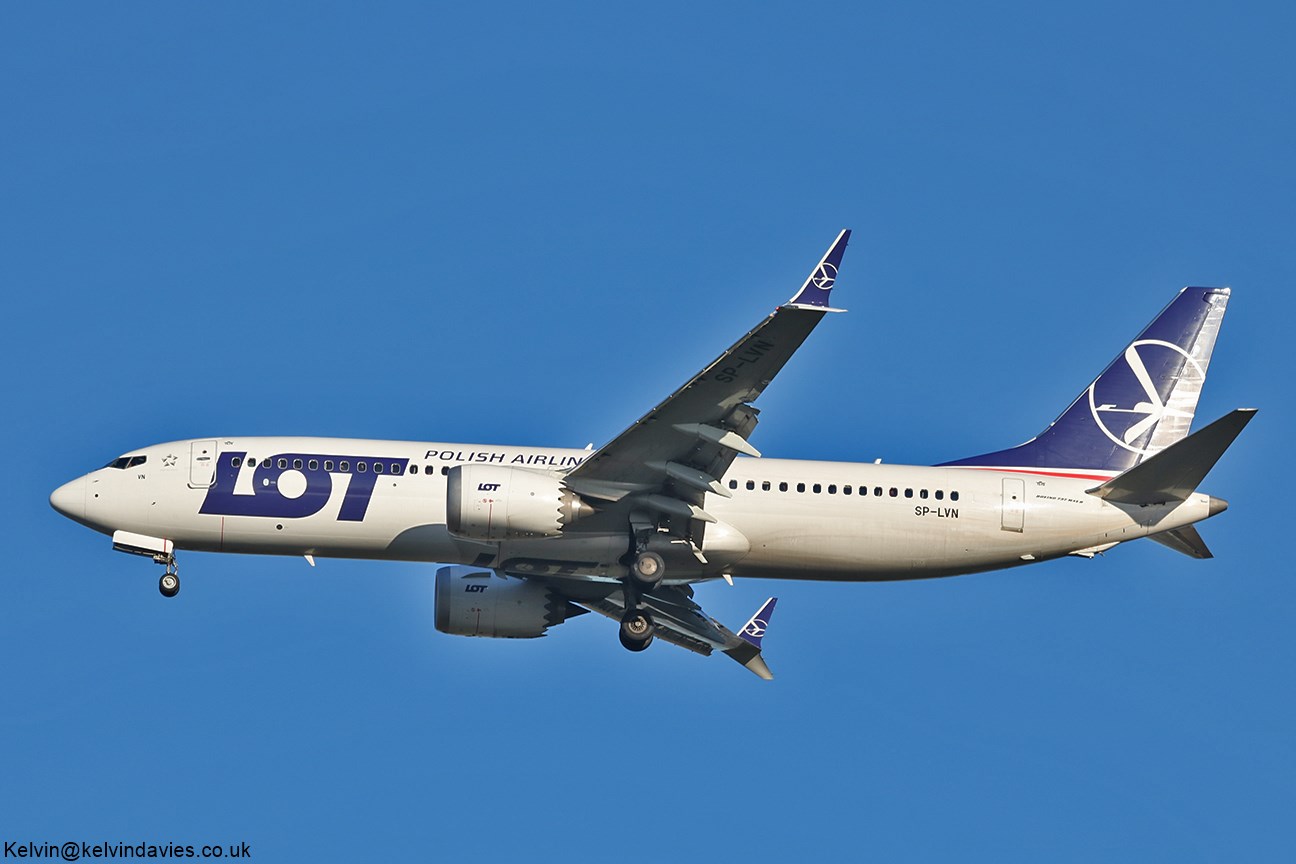 LOT Polish Airlines 787MAX SP-LVN