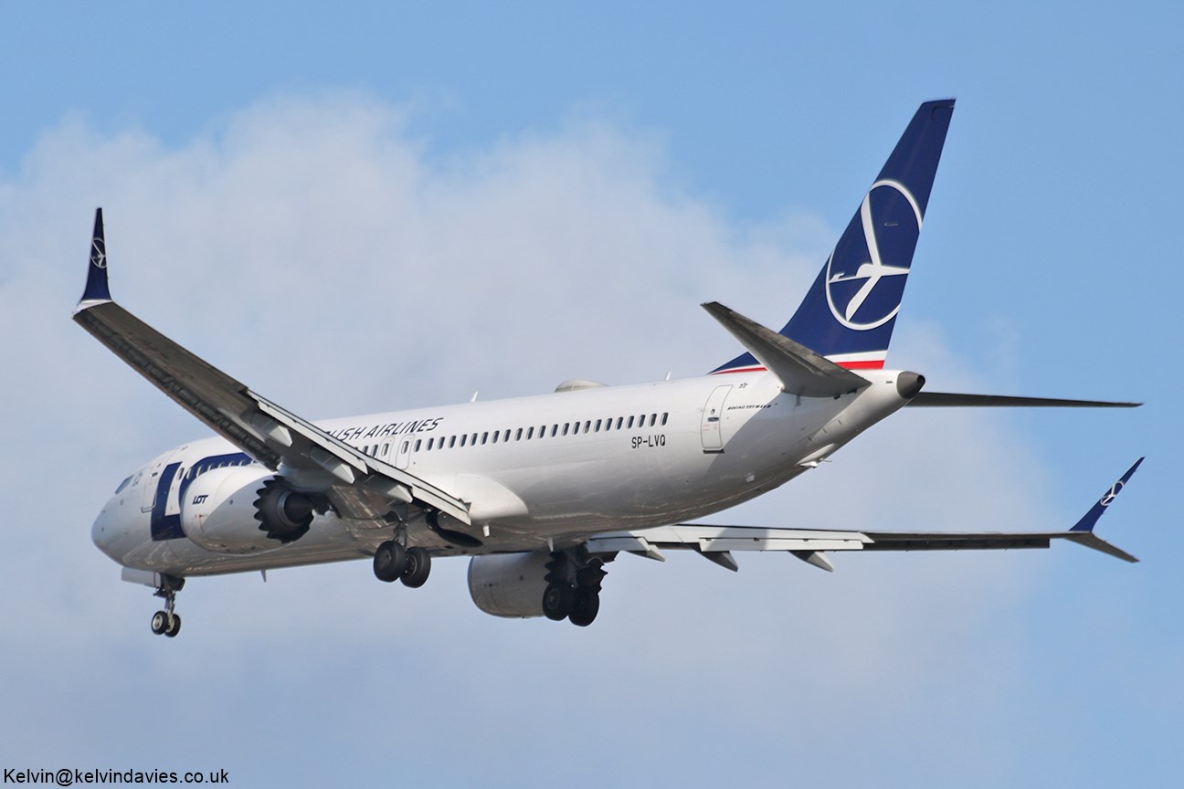 LOT Polish Airlines 737 MAX SP-LVQ