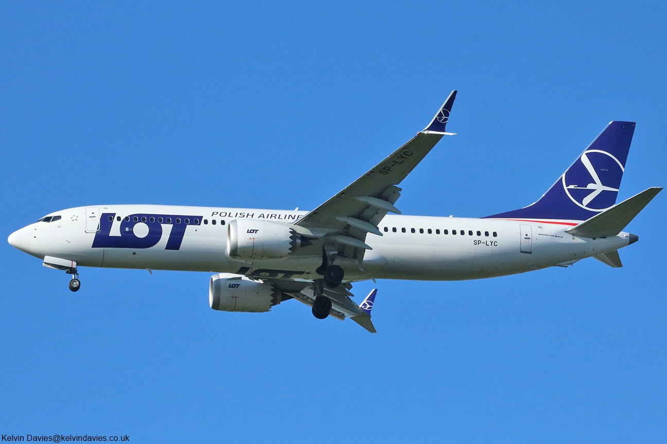 LOT Polish Airlines 737MAX SP-LYC