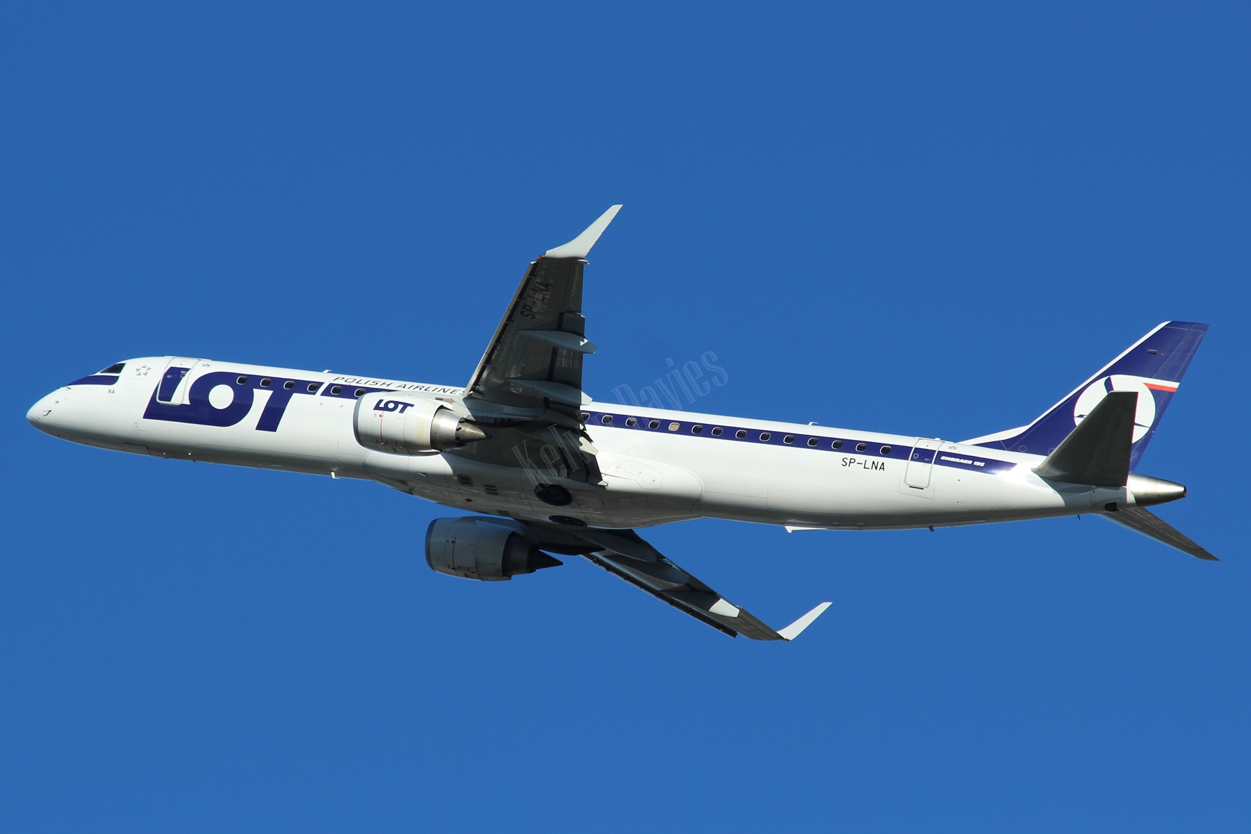 LOT Embraer ERJ190 SP-LNA