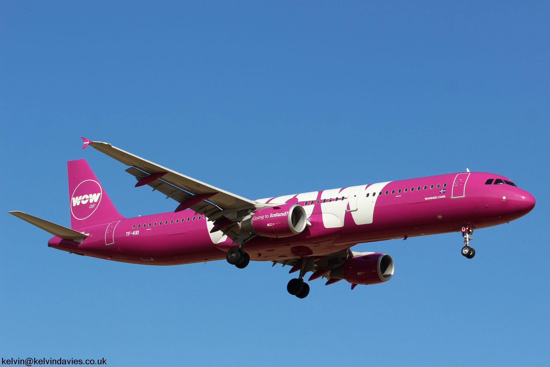 WOW Air A321 TF-KID