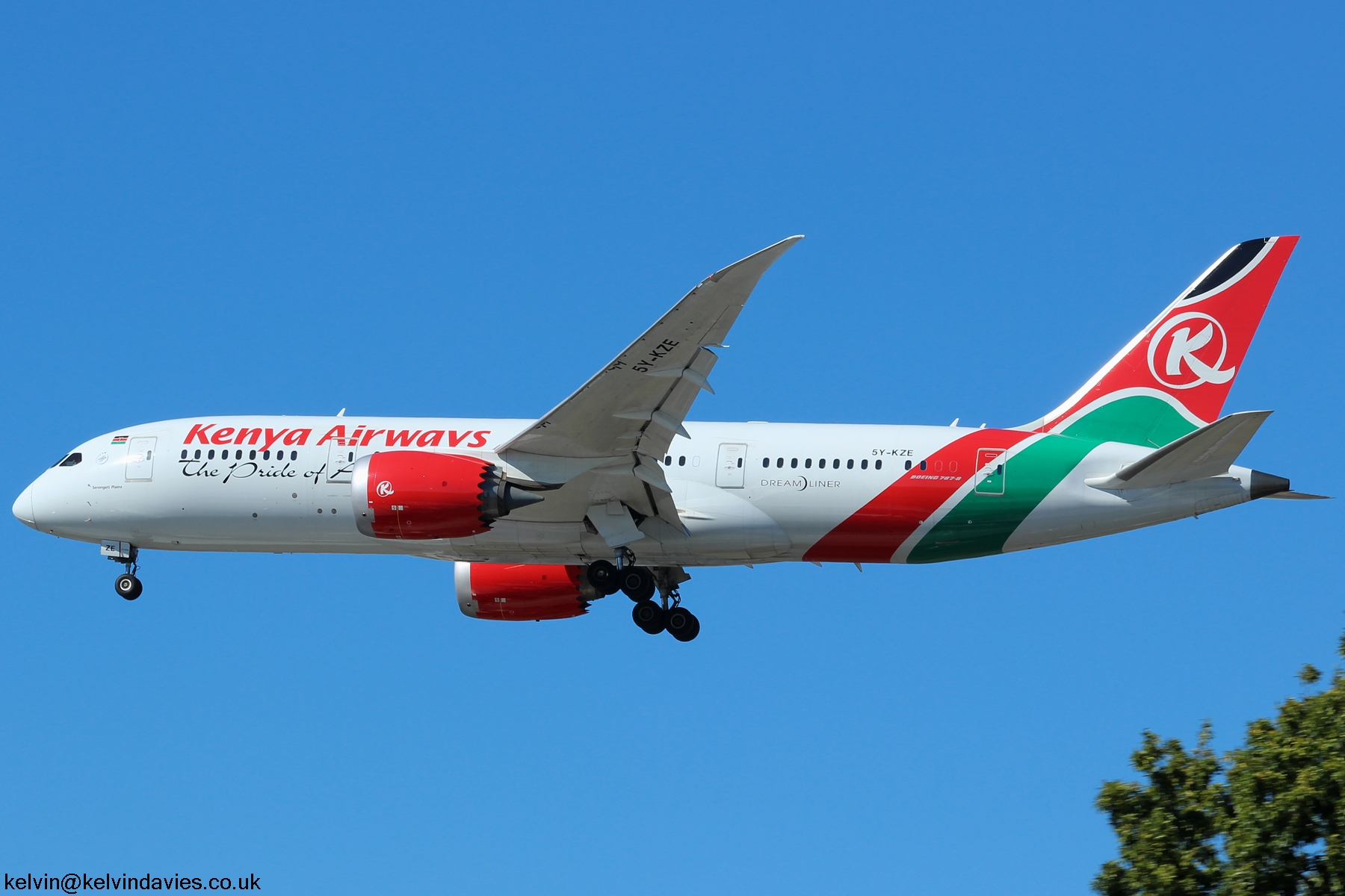 Kenya Airways 787 5Y-KZE