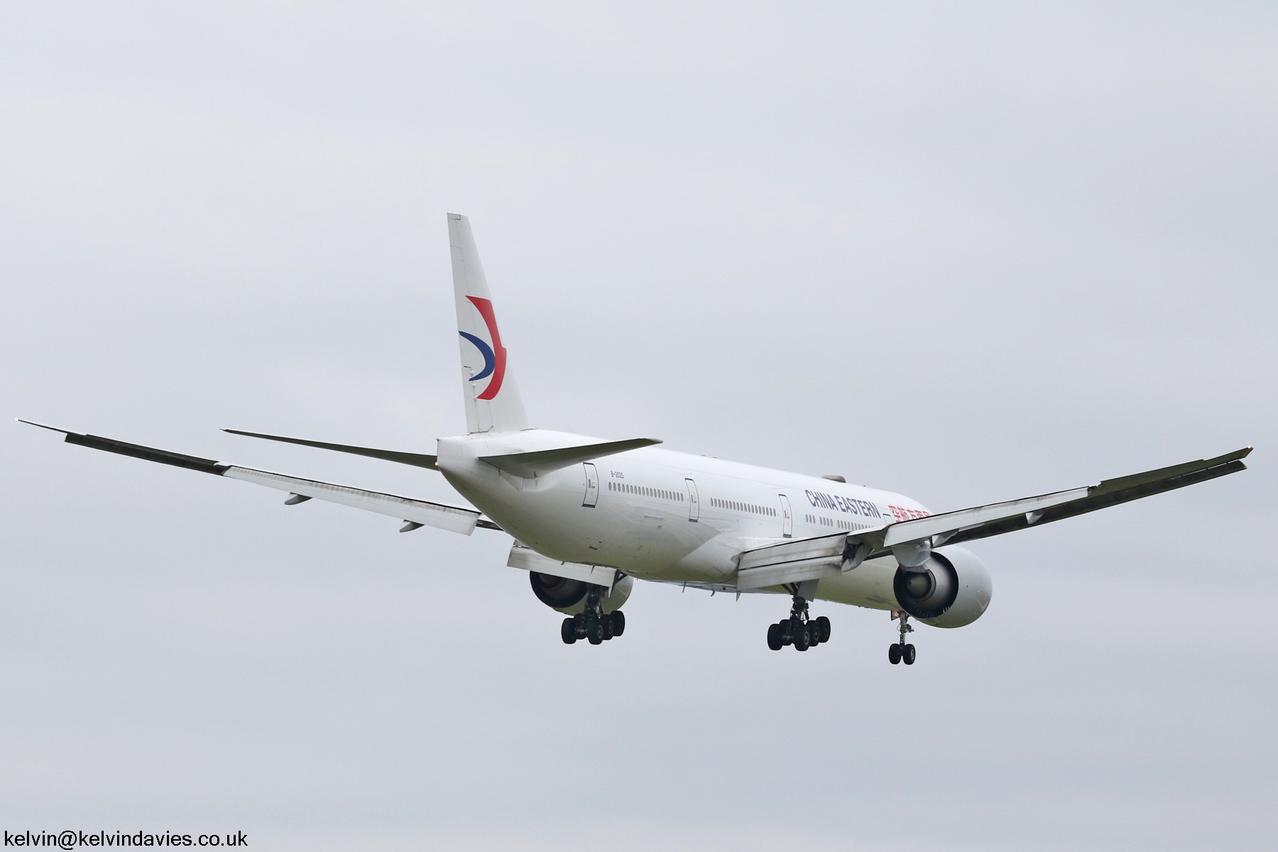 China Eastern Airlines 777 B-2020