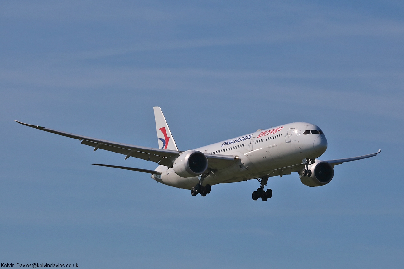 China Eastern Airlines 787 B-226Q