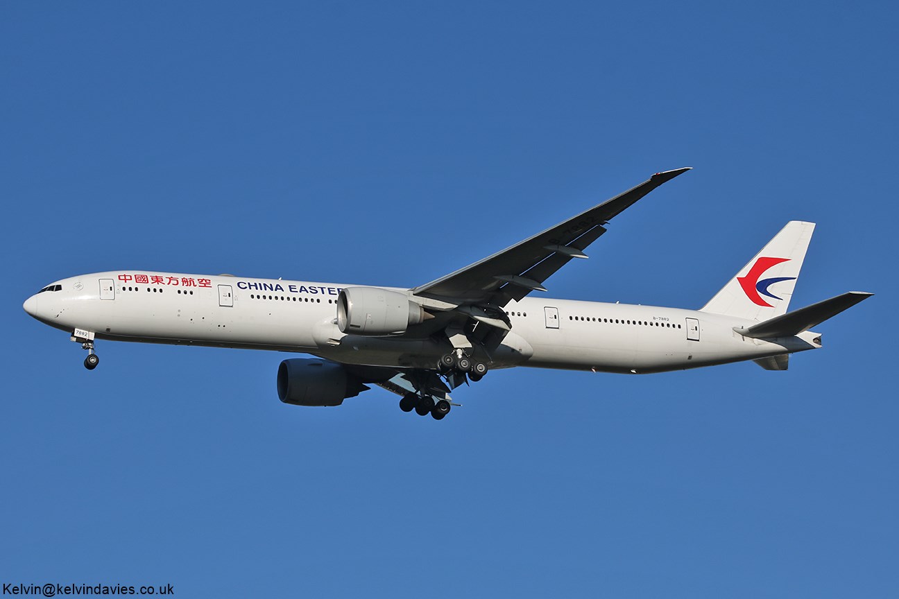 China Eastern Airlines 777 B-7882