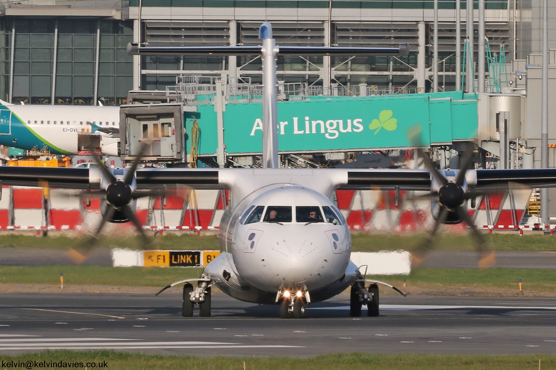 Stobart Air ATR72 EI-FSK