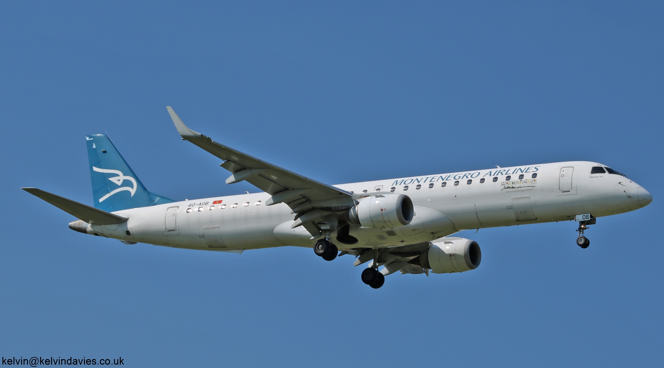 Montenegro Airlines Embraer 195 4O-AOB